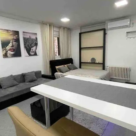Dorcol Lux Studio Belgrade